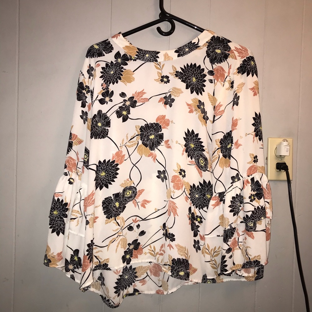 XL floral blouse
